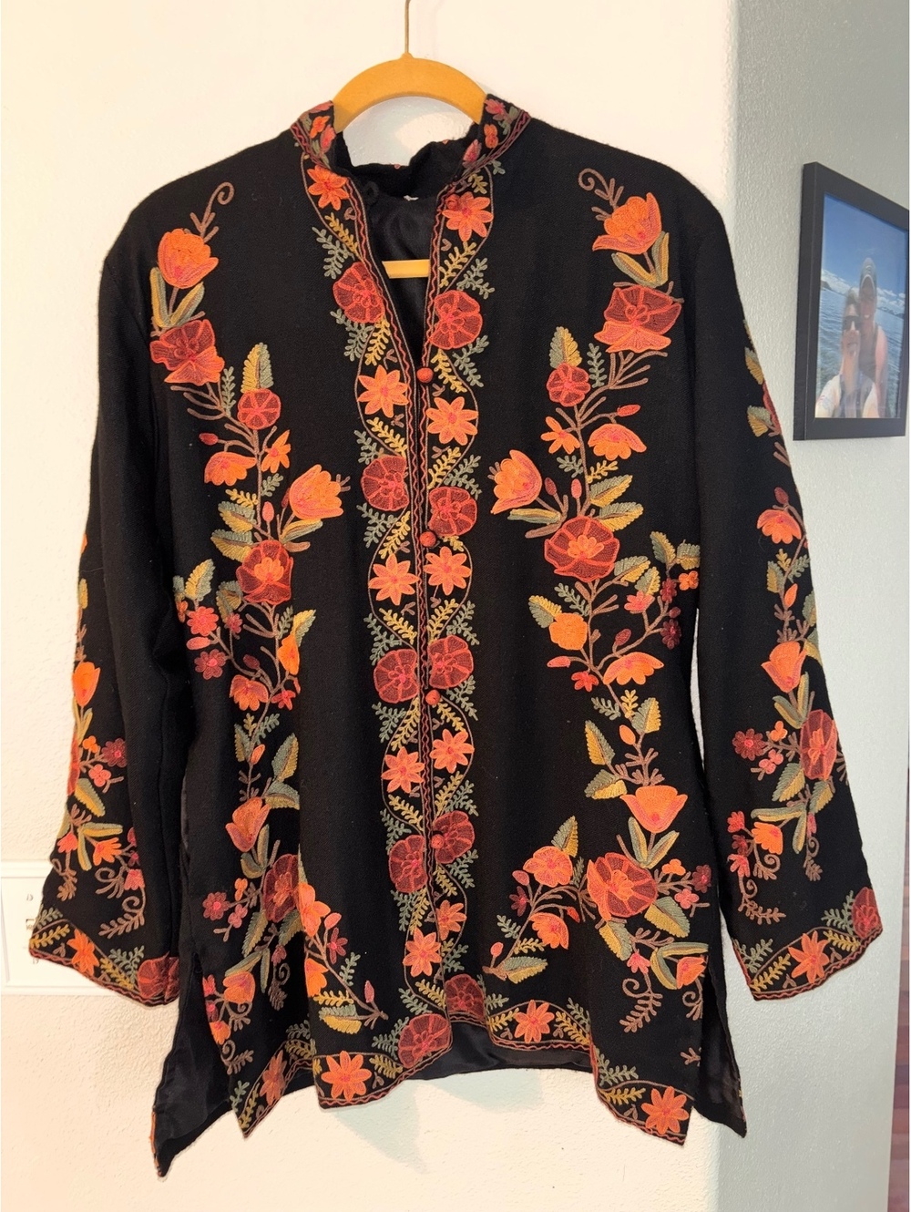 Vintage Kashmiri Hand Embroidered Crewel Wool Jacket Coat Black Floral Size XL